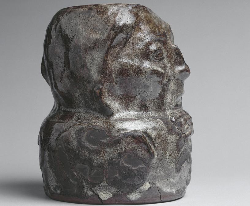 Paul Gauguin, Anthropomorphic Pot, 1889. Enamelled sandstone, 28.4 × 21.5 cm. Musée d'Orsay, Paris. Gift of Jean Schmit, 1938 (OA 9050). RMN-Grand Palais (musée d'Orsay) / Hervé Lewandowski