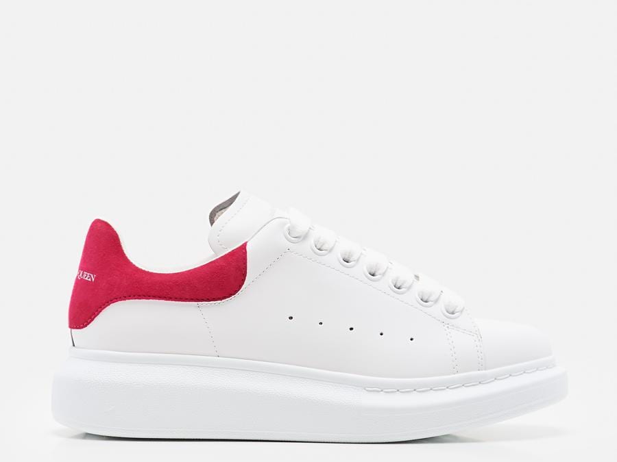 Secondo posto: Alexander McQueen Oversize