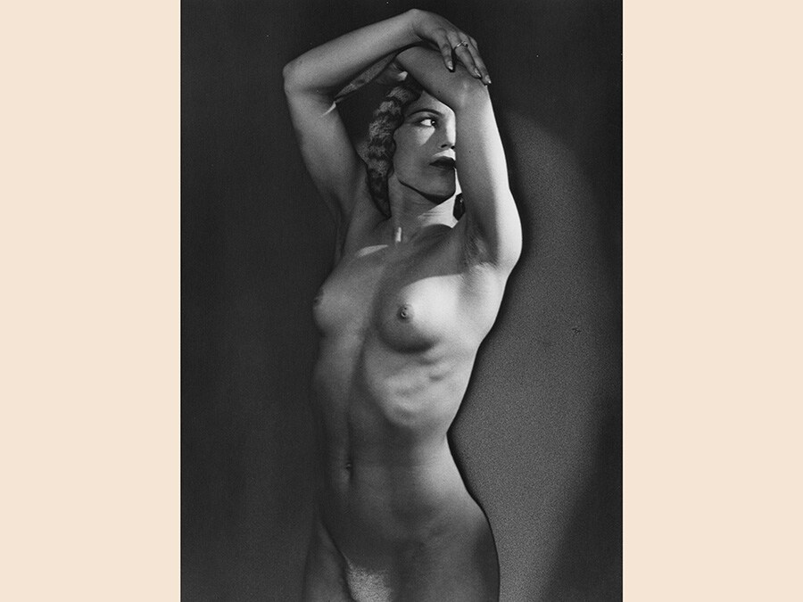 Man Ray, Senza Titolo (nudo), 1934-1981, cm 29,8 x 12,2, Collezione Csac, Università di Parma, courtesy Csac, Università di Parma, Sezione Fotografia, © Man Ray Trust by Siae 2019