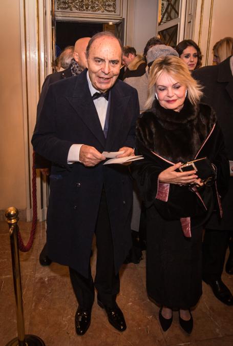 Bruno Vespa con la moglie (Carlo Cozzoli/Fotogramma)