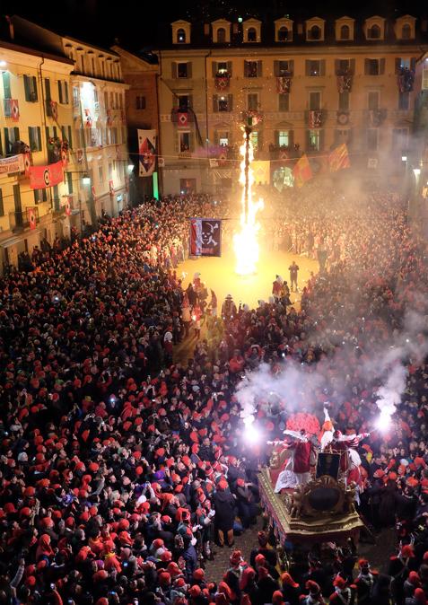 Scarlo in Piazza di citta  (Alessio Avetta Punto Photo)