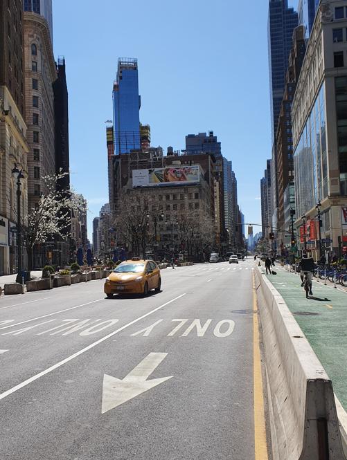 Le vie del centro di New York senza traffico