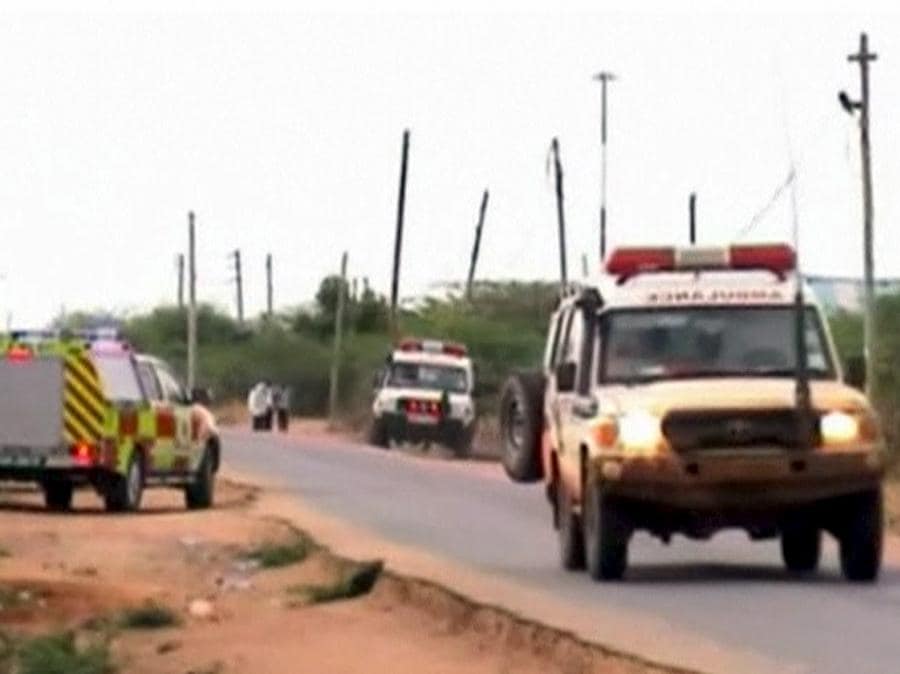 2 aprile 2015, uomini armati attaccano l'università di Garissa in Kenya, uccidendo quasi 150 persone (Reuters)