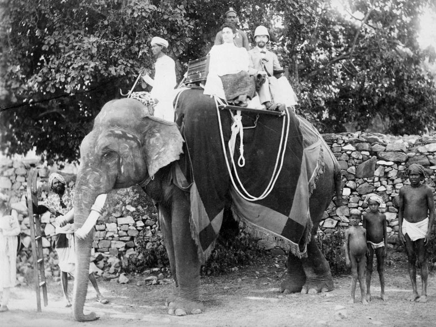 Lydia e Sergej durante il loro viaggio in India, 1895