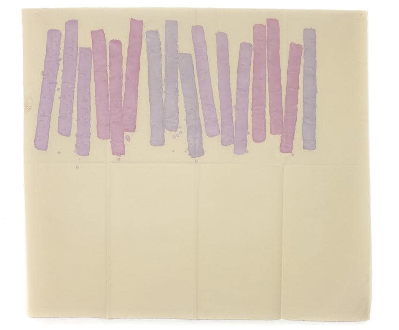 Giorgio Griffa, Quasi verticale, 1977, acrilico su tela, 155 x 173 cm, in mostra nella sede temporanea di Lorcan O'Neill a Londra durante Frieze Week, Courtesy Galleria Lorcan O'Neill