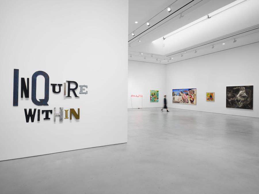 Veduta della mostra “Artists for New York” nella nuova sede di Hauser & Wirth a New York, 22nd Street, 2020, fotografia di Thomas Barratt