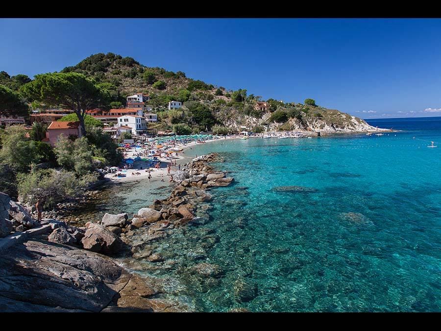 Isola d'Elba: spiaggia di Sant’Andrea, comune di Marciana (Credit RobertoRidi/VisitElba.info)