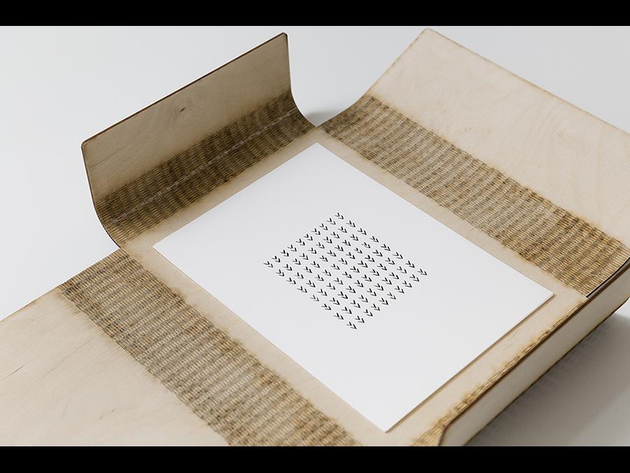 IVANA SPINELLI - Zig Zag Protofilosofia - Serie di segni, 2017-2018 - Cartella - Courtesy GALLLERIAPIU and the artist - Photo: Stefano Maniero