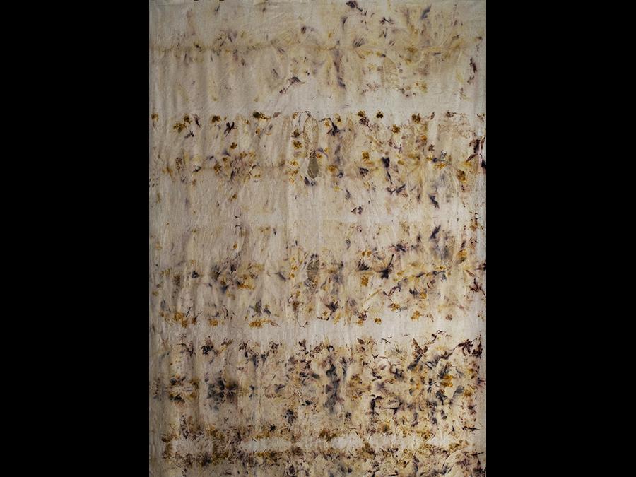 NOE MARTÍNEZ - La Patria de las Imágenes XXII, 2020 - Botanical print with rue, tobacco, muicle, cempoalxochitl on wool - 220 x 140 cm (86.61 x 55.12 in) - Courtesy the artist and LLANO (Mexico City)