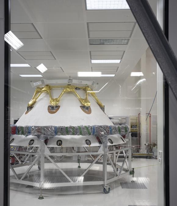Torino, Thales Alenia Space, ISO 7 Ultraclean Room – programma ExoMars 2022 - Scudo frontale di Volo