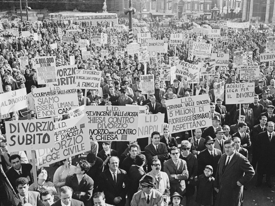 (Photo by Terry Fincher/Express/Hulton Archive/Getty Images)
