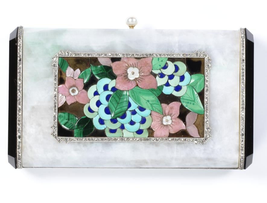 Vanity case, Lacloche Frères, about 1926 (c) Victoria and Albert Museum, London