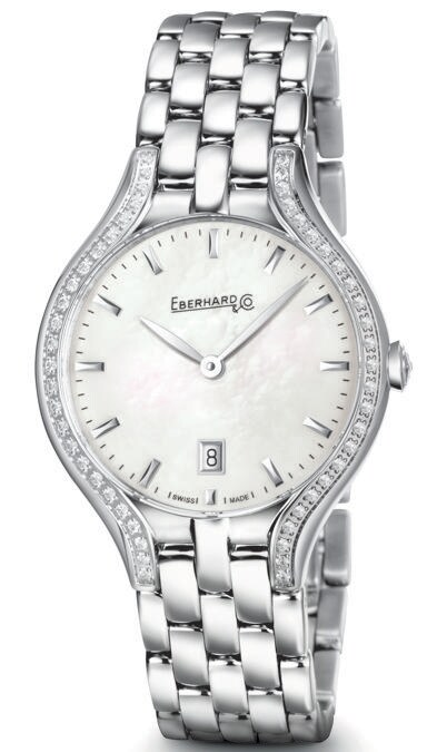 Eberhard & Co.Nuovissimo lancio dedicato solo all'universo femminile, il Rêve presenta un design particolare in cui il bracciale si integra perfettamente alla lunetta. Sono tre al momento le versioni realizzate. Tra queste, Unica è la più preziosa con 50 brillanti sulla lunetta e il quadrante in madreperla bianca