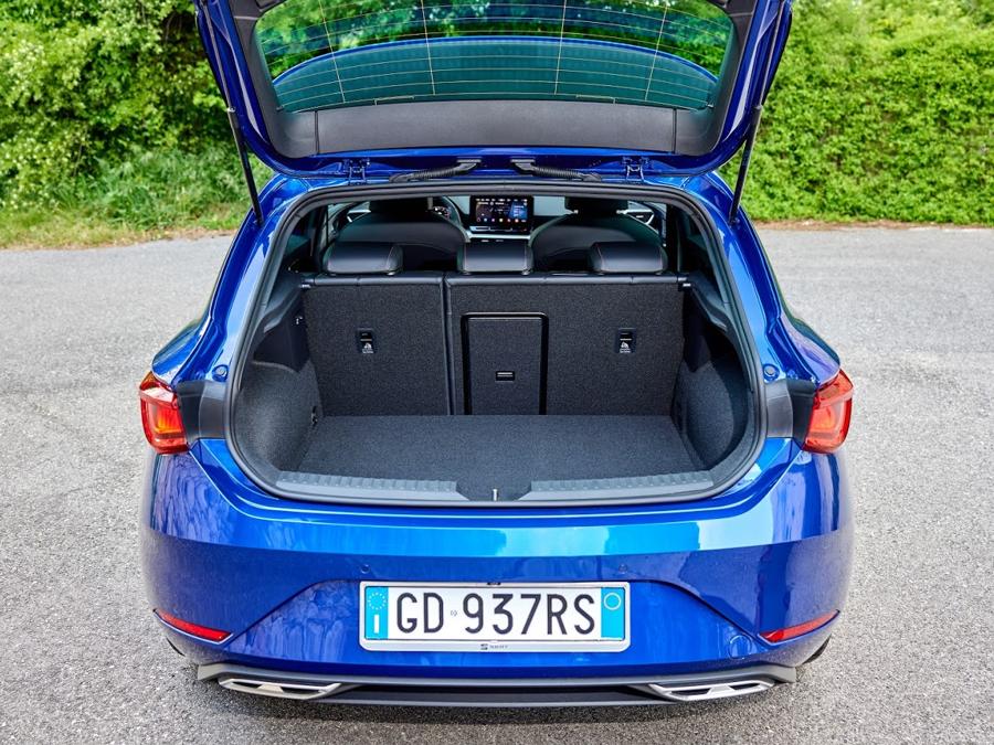 Prova Seat Leon scheda tecnica opinioni e dimensioni 1.5 TGI FR