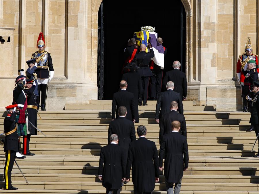 (Kirsty Wigglesworth/Pool via AP)