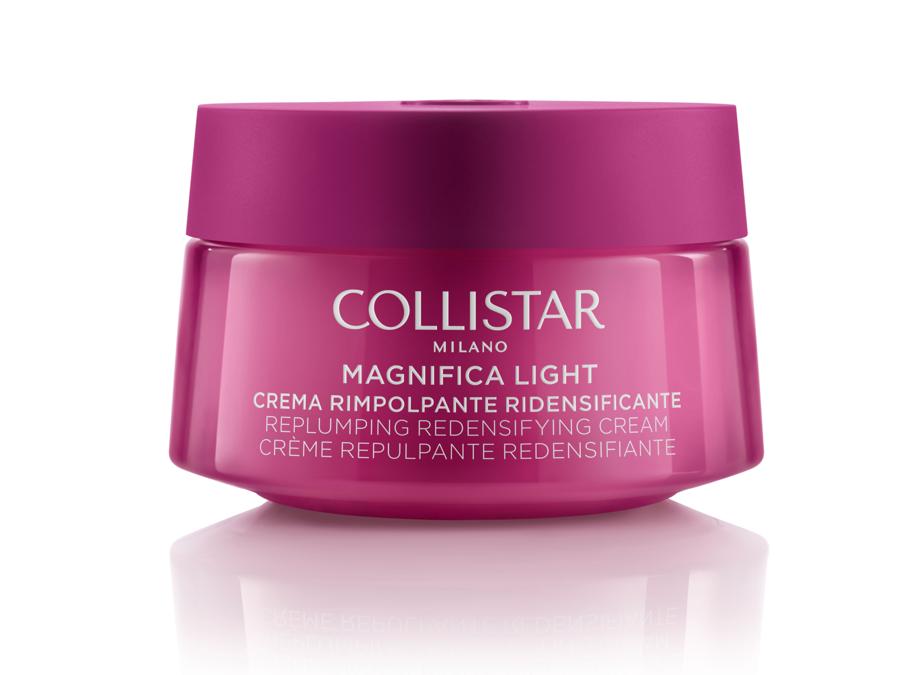 Collistar Magnifica Light Crema Rimpolpante Ridensificante Viso E Collo, il particolare Estratto di Semi di Sesamo rimpolpa le zone soggette a perdita di volume e svuotamento. Grazie alla sapiente combinazione di due peptidi e un fito-colesterolo incapsulato, ridensifica l'epidermide per ritrovare una pelle più compatta e ripristina la funzione di barriera cutanea.