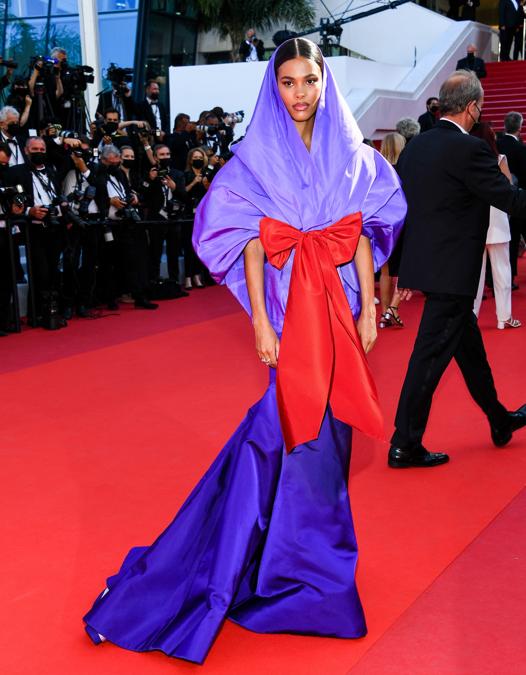 Tina Kunakey in Valentino Haute Couture