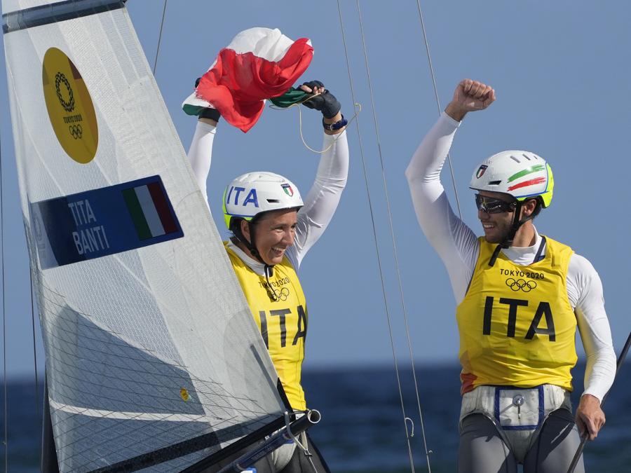 Ruggero Tita e Caterina Banti  (AP Photo/Bernat Armangue)