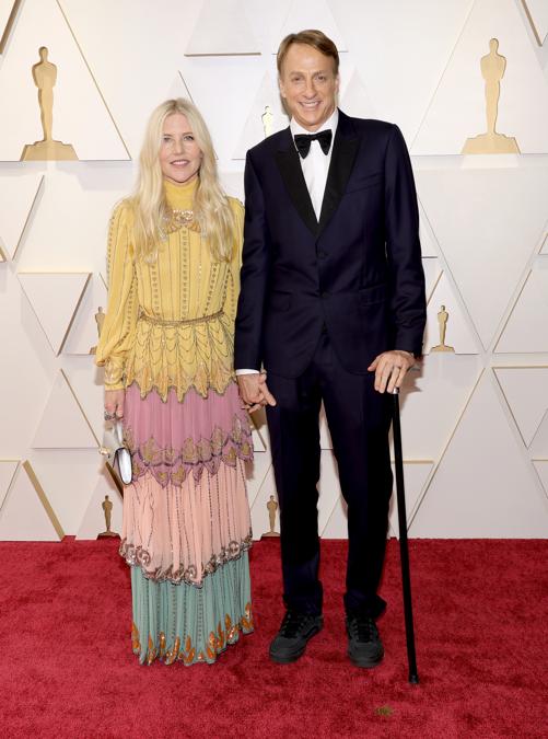 Catherine Goodman, a sinistra. Tony Hawk in Gucci.  (Photo by Mike Coppola/Getty Images)