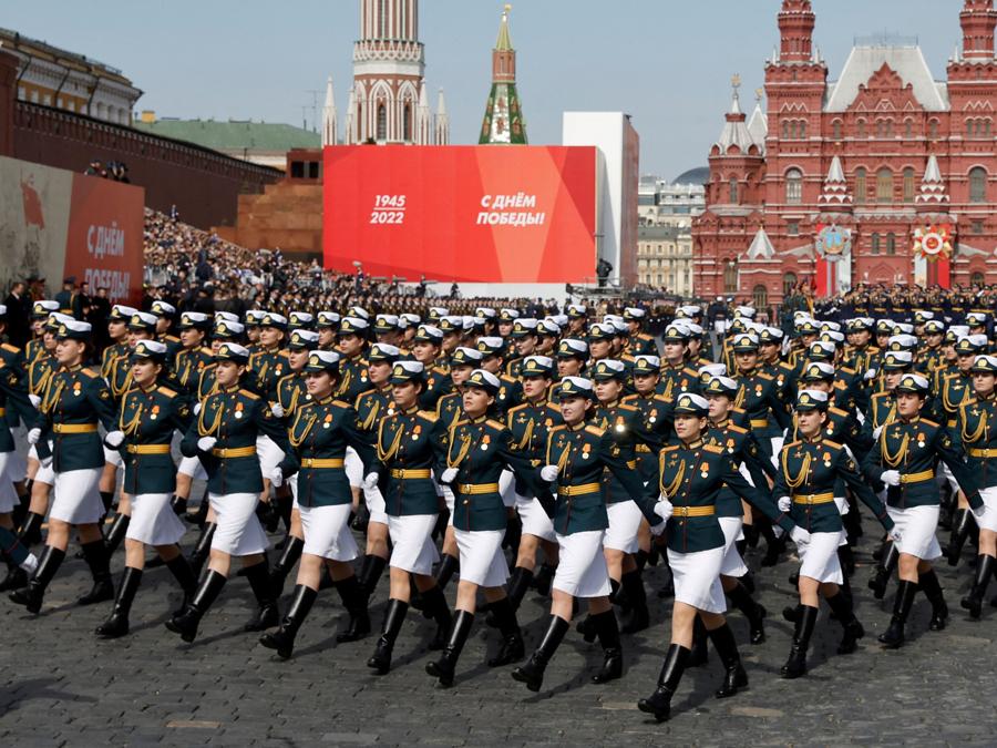 I membri del servizio russo. REUTERS/Maxim Shemetov//File Photo