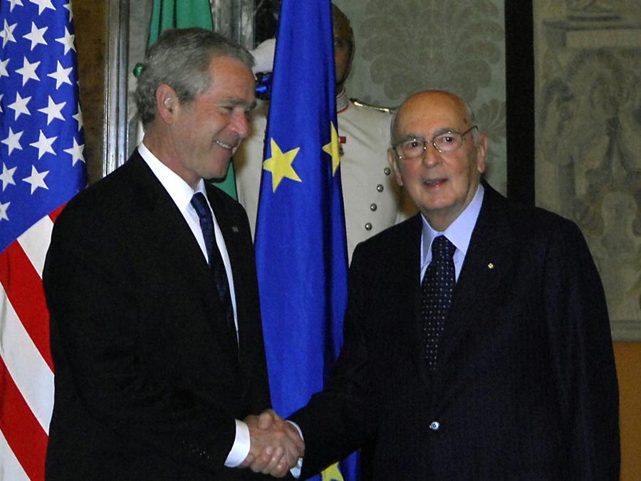 Con il presidente degli Stati Uniti d'America, George W. Bush, nel 2007 (ANSA/Antonio di Gennaro/DRN)