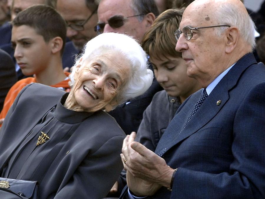 Nel 2007, con  il Premio Nobel Rita Levi Montalcini (Enrico Oliverio - U.S. Pres. Rep. / ANSA /BGG)