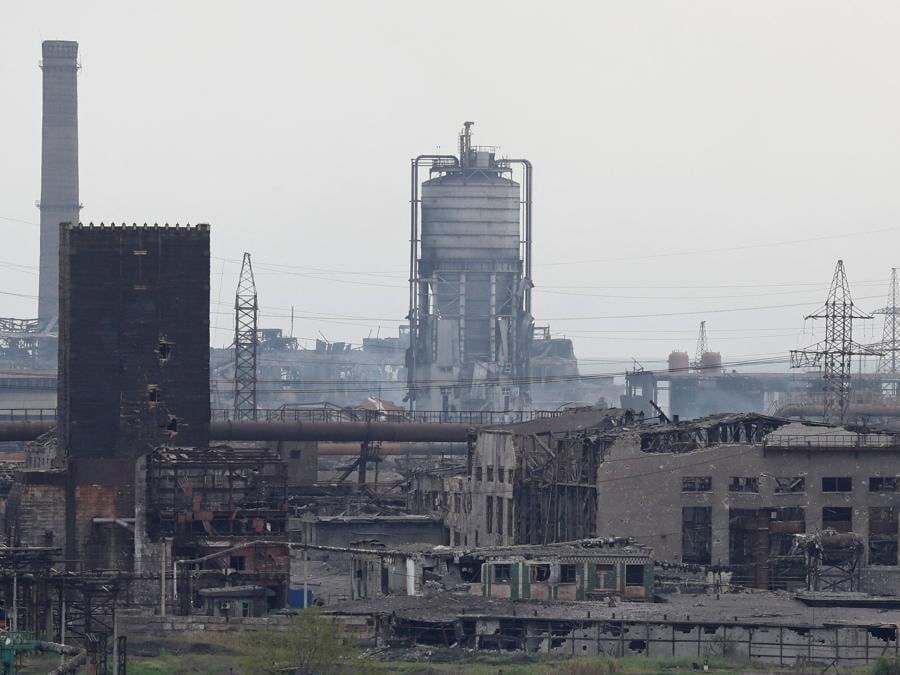 Una vista mostra le strutture distrutte di Azovstal Iron and Steel Works durante il conflitto Ucraina-Russia nella città portuale meridionale di Mariupol. (REUTERS/Alexander Ermochenko)