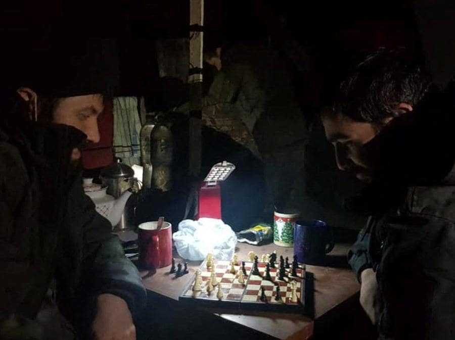 Nel bunker dell’acciaieria  Azovstal di  Mariupo (Press-service of the State Border Guard Service of Ukraine/Handout via REUTERS) 