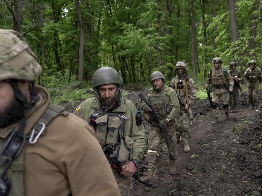 L’esercito ucraino a nord di  Kharkiv (AP Photo/Mstyslav Chernov)