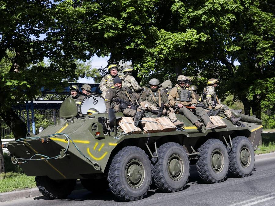 L’esercito ucraino a  Kharkiv (REUTERS/Ricardo Moraes)
