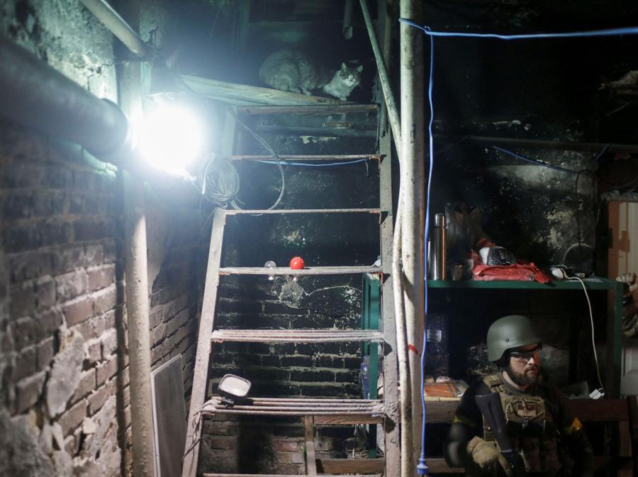 Un rifugio militare a Ruska Lozova nella regione di  Kharkiv (REUTERS/Ricardo Moraes)