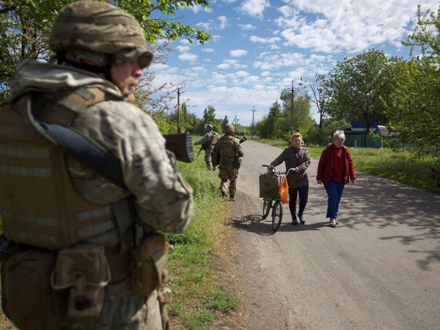 L’esercito ucraino a Kurakhove, nella regione di  Donetsk (REUTERS/Anna Kudriavtseva)