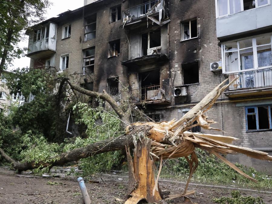 Bombardamenti nella regione di  Donetsk (AP Photo/Alexei Alexandrov)