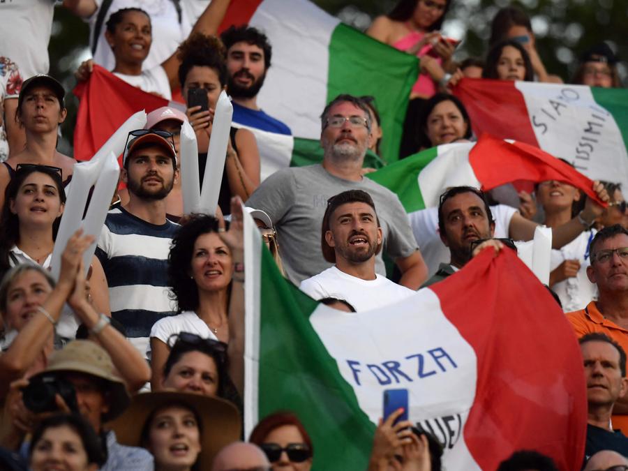 14 agosto - il pubblico italiano al Foro Italico. (Photo by Filippo Monteforte / AFP)