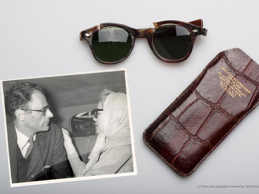Original Marilyn Monroe sun glasses with appropriate case 1954 -1960 (©Ted Stampfer Collection)