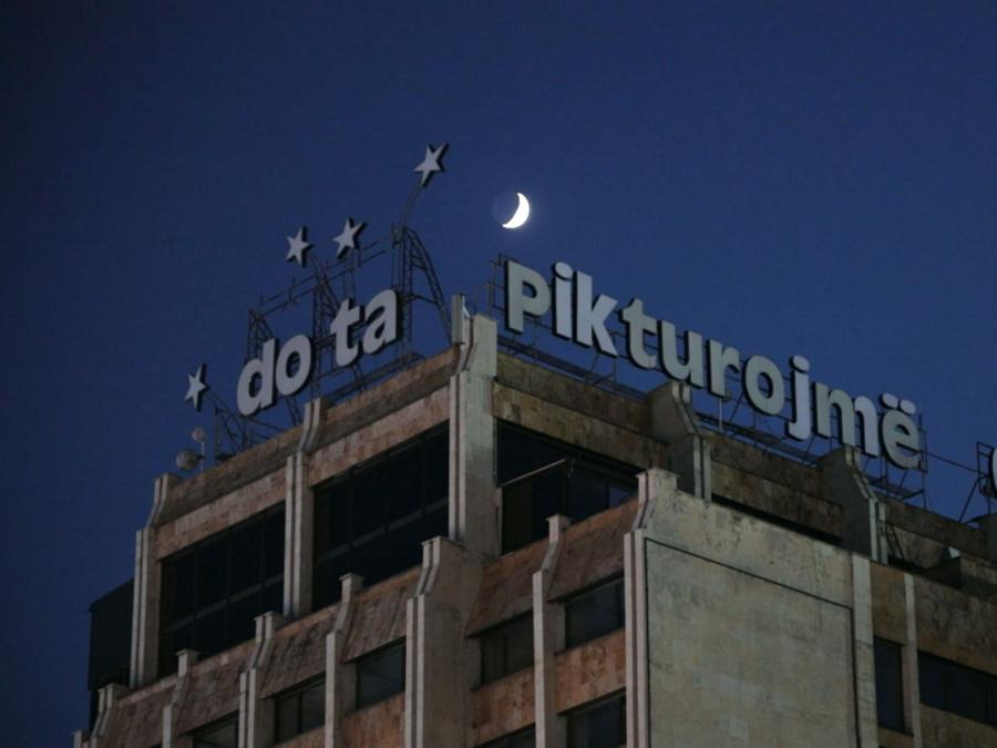 Petrit Halilaj. When the sun goes away we paint the sky, 2022, Courtesy: Manifesta 14 Prishtina. Photo: Hana Agimi, YII Çitaku