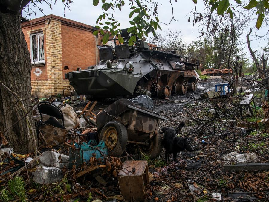 A  Kamianka, nella regione di Kharkiv  (REUTERS/Vladyslav Musiienko)