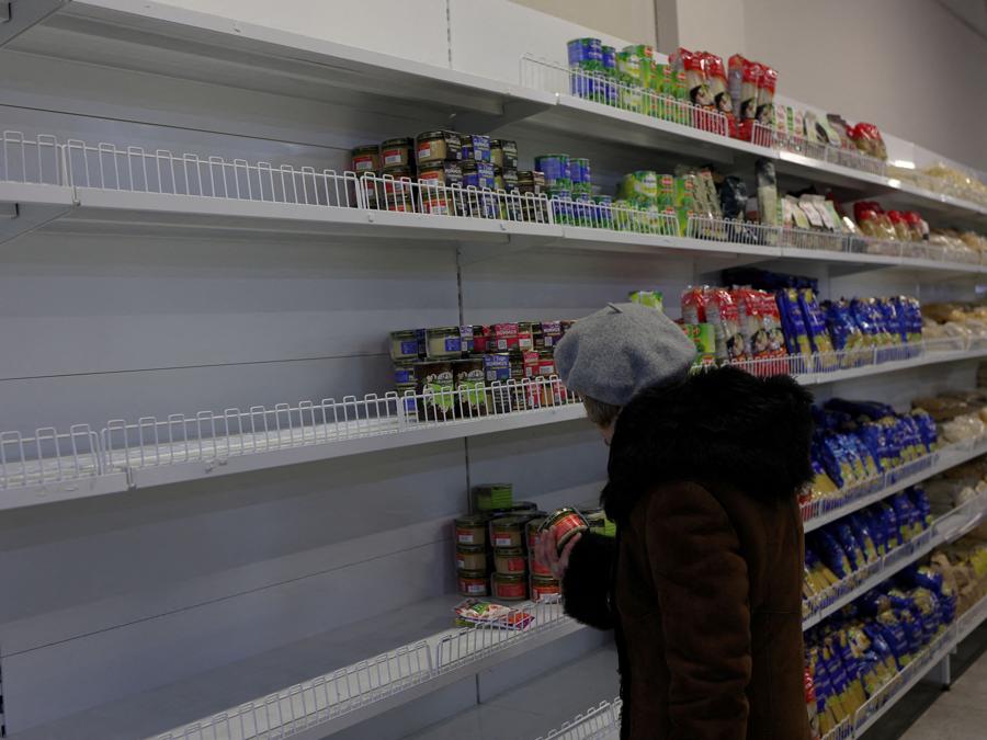 Un supermercato nel centro di Kherson (REUTERS/Murad Sezer)
