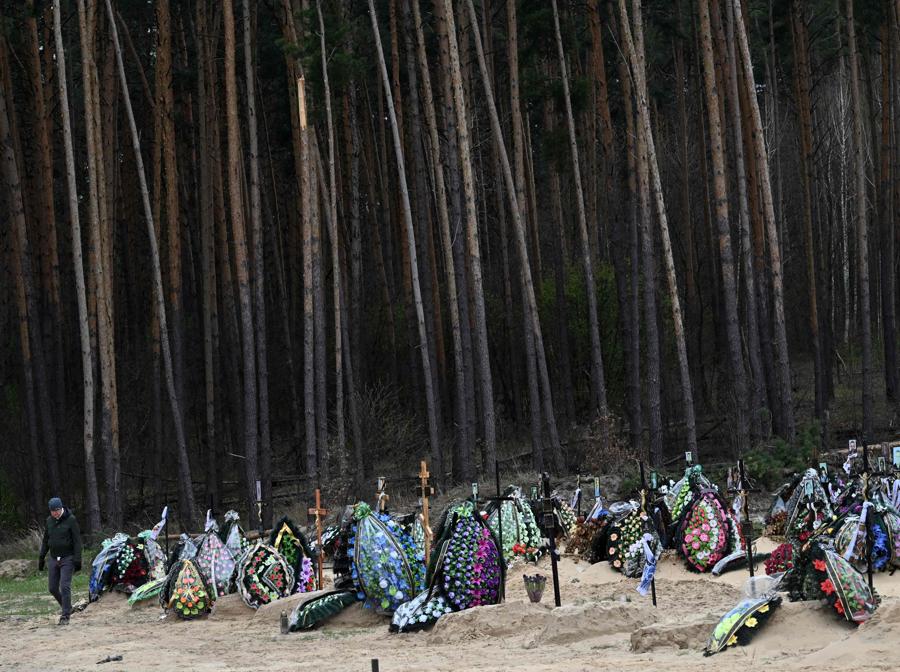  (Photo by Sergei SUPINSKY / AFP) 