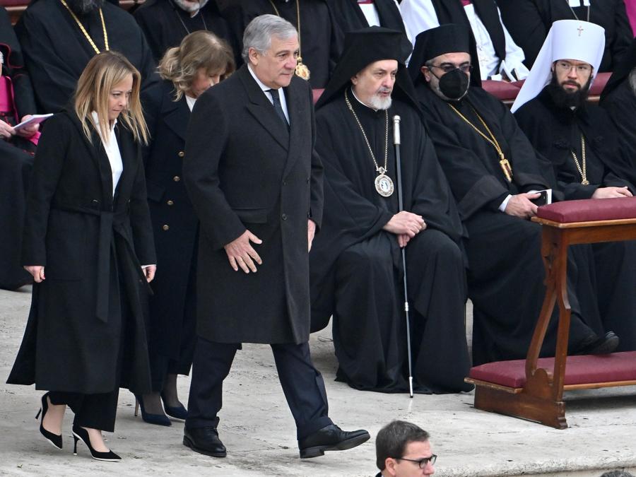 Il Presidente del Consiglio italiano Giorgia Meloni  e il Ministro degli Affari Esteri italiano Antonio Tajani. (Ansa/Ettore Ferrari)