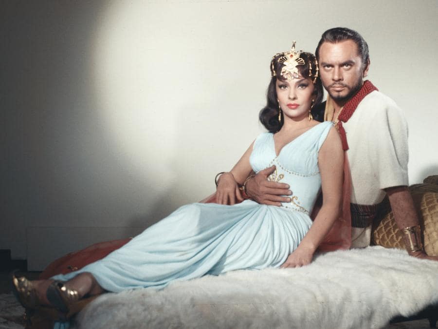 Scena del film Salomone e la regina di Saba (1959) nella foto Gina Lollobrigida, Yul Brynner.  Foto IPP