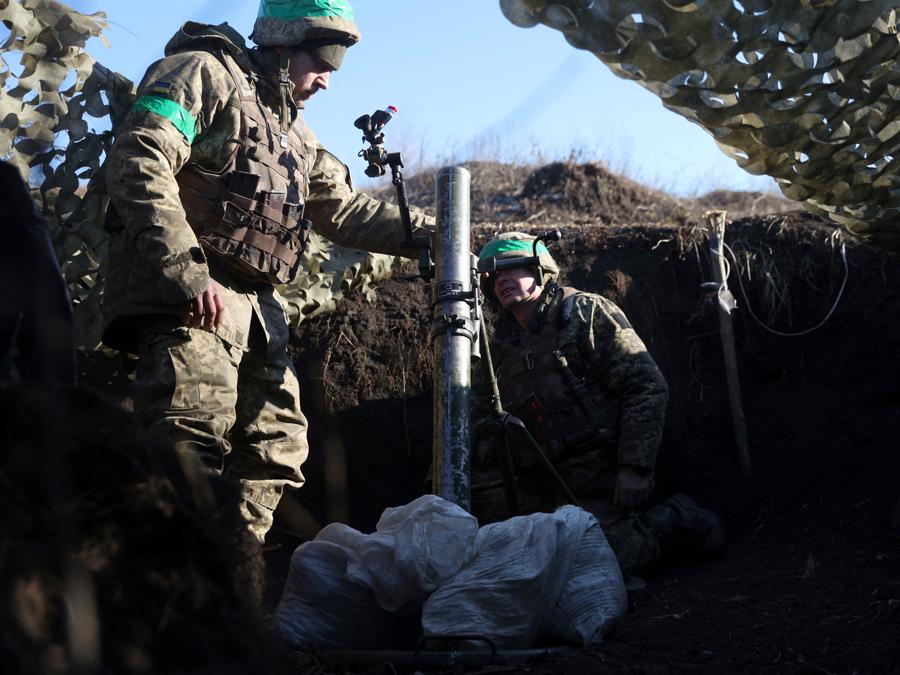 Il fronte a  Bakhmut, nella regione di Donetsk  (Photo by Anatolii Stepanov / AFP)