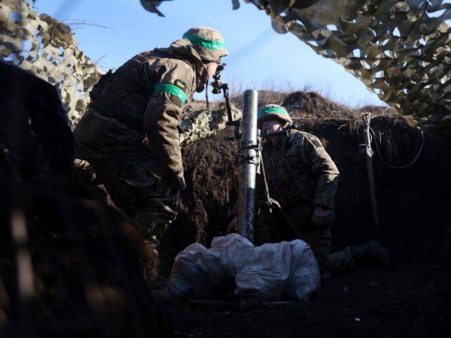 Il fronte a  Bakhmut, nella regione di Donetsk  (Photo by Anatolii Stepanov / AFP)