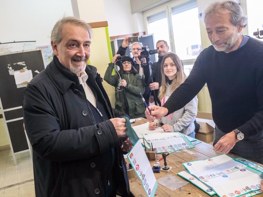Elezioni Regionali Lazio, il voto del candidato del centro destra alla presidenza della Regione Lazio Francesco Rocca. (Foto Mauro Scrobogna/LaPresse)