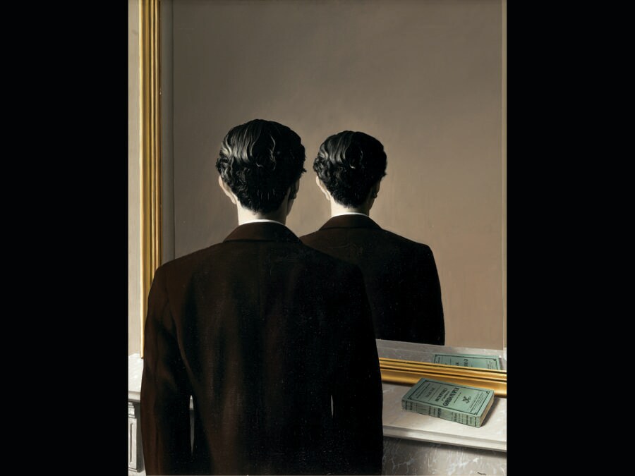 René Magritte «La reproduction interdite» 1937 - Olio su tela Museum Boijmans Van Beuningen, Rotterdam (Foto: Studio Tromp). By SIAE 2023