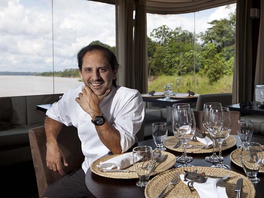 Lo chef peruviano Pedro Miguel Schiaffino, consulente del menù delle crociere in America Latina
