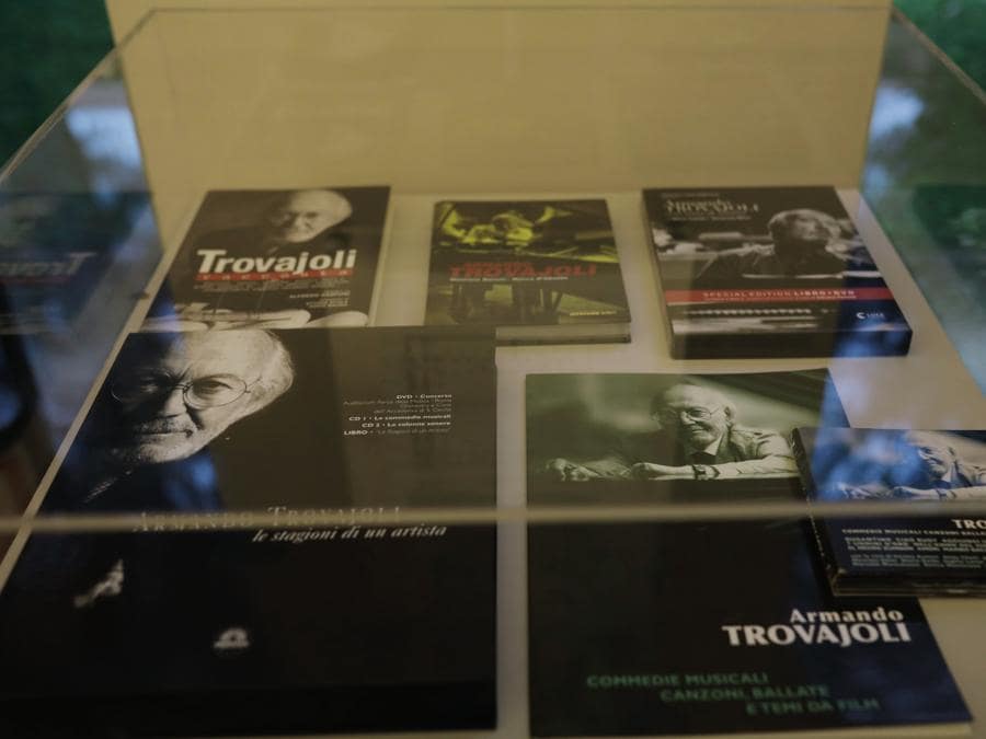 Armando Trovajoli: Cofanetto DVD + Libro Per I 90 Anni Del Maestro