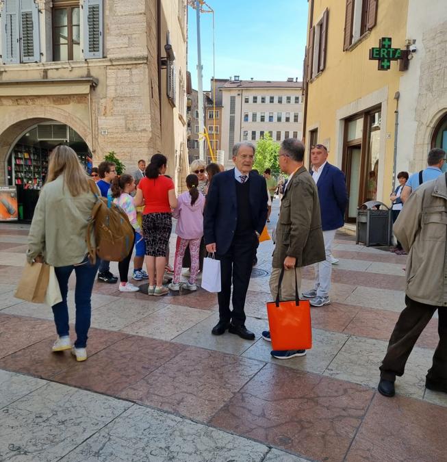 L'arrivo di Romano Prodi a Trento