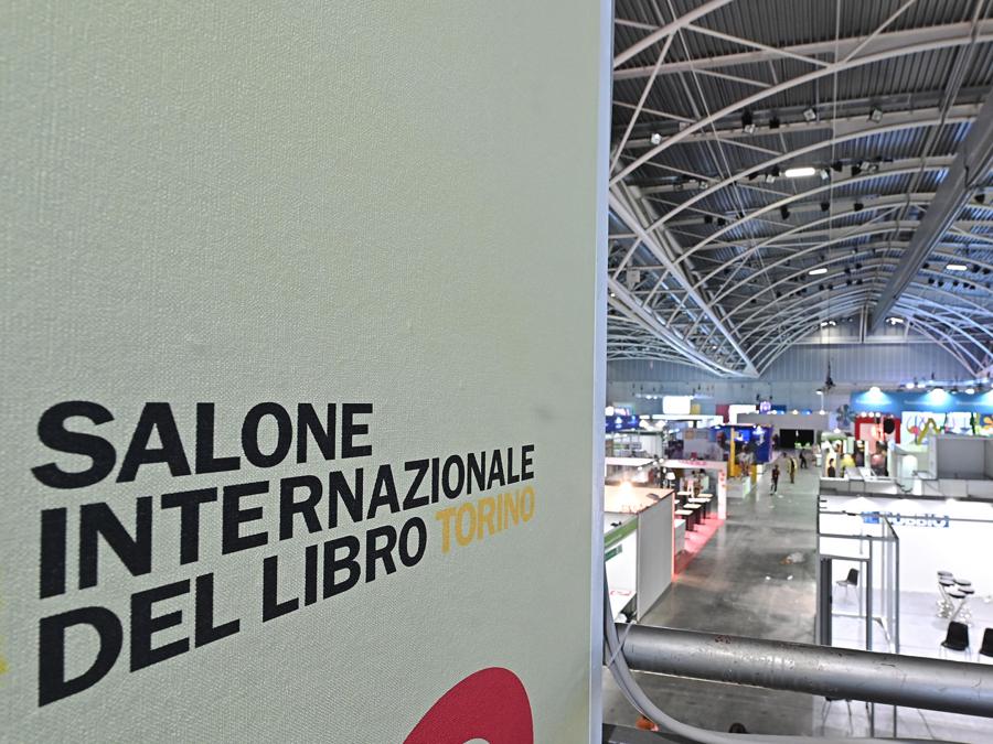 XXXV edizione del Salone Internazionale del Libro Torino presso Lingotto. ANSA/Alessandro Di Marco