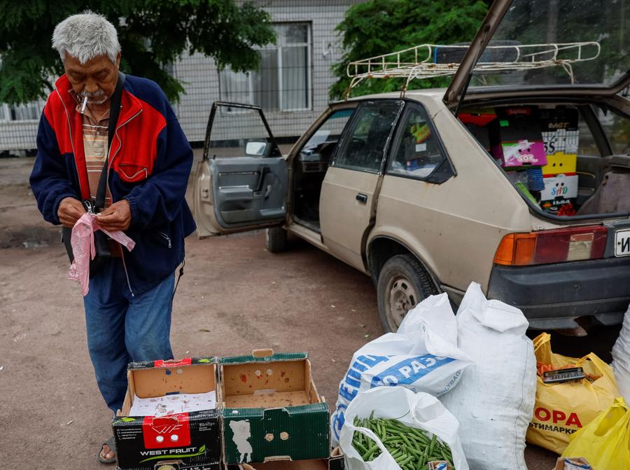 (Reuters/Alina Smutko)